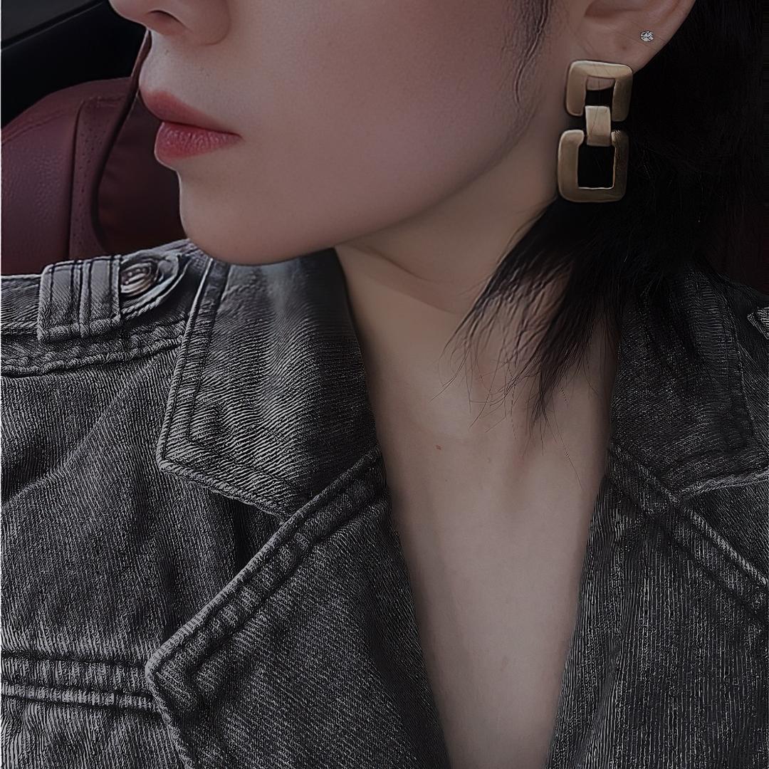 Holly秀