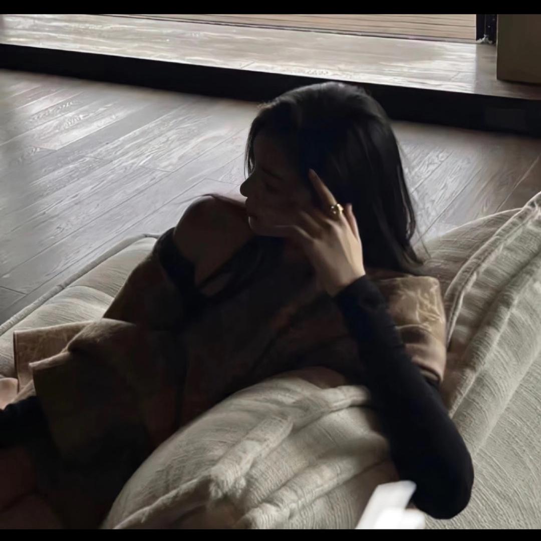 一点也不好奇姐🐳（@钱三一）