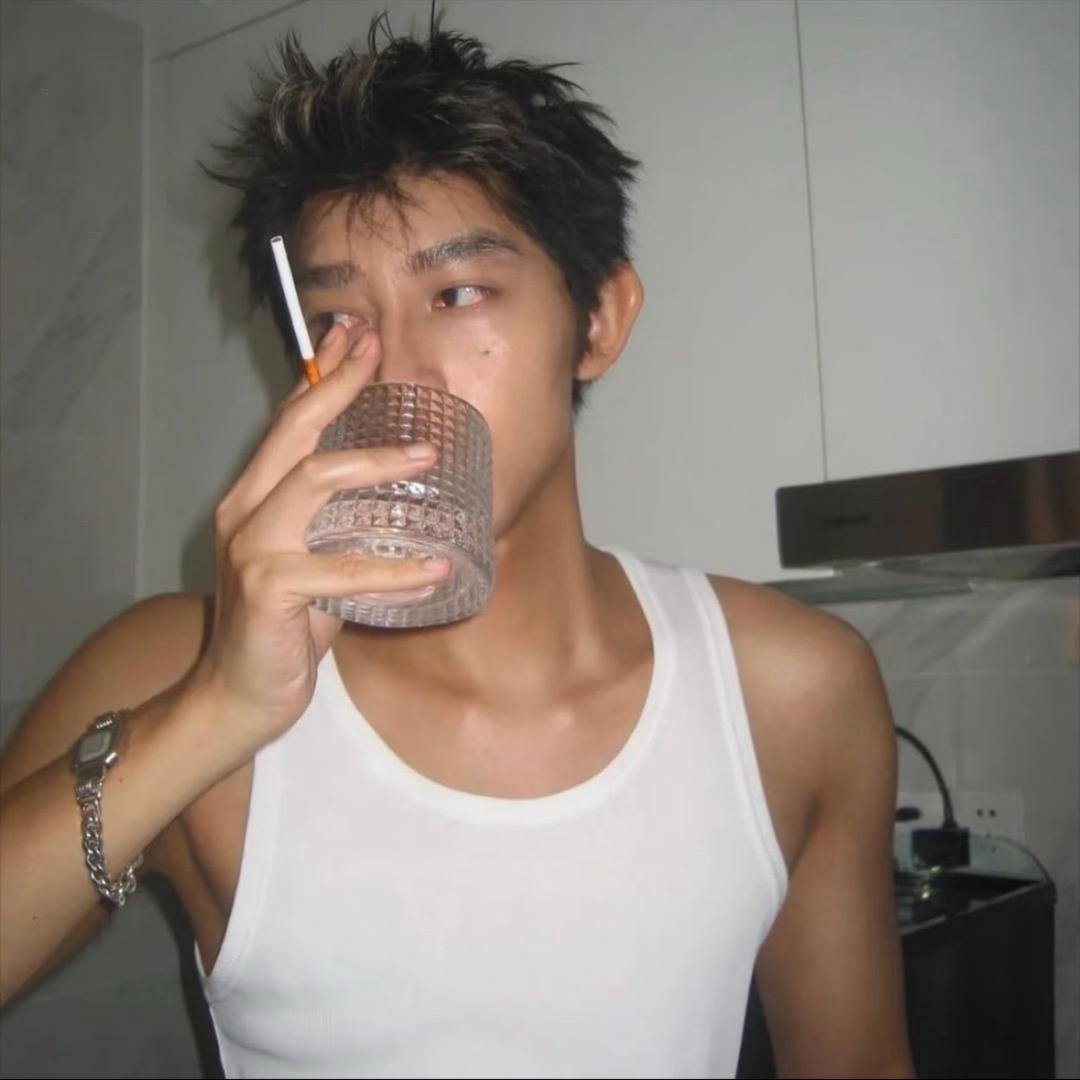 我成饿了