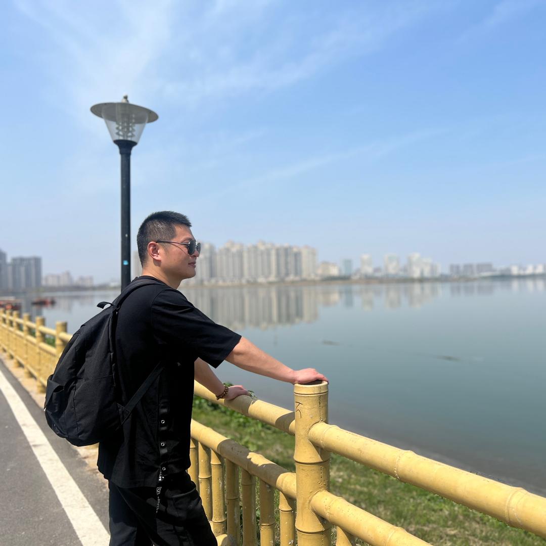 佩奇爸爸在武汉