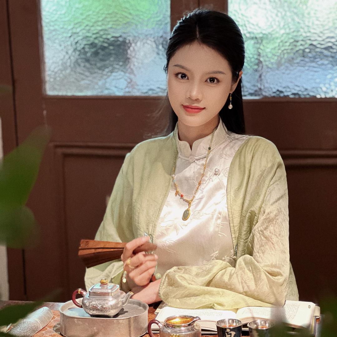 吾佳掌门人—佳佳