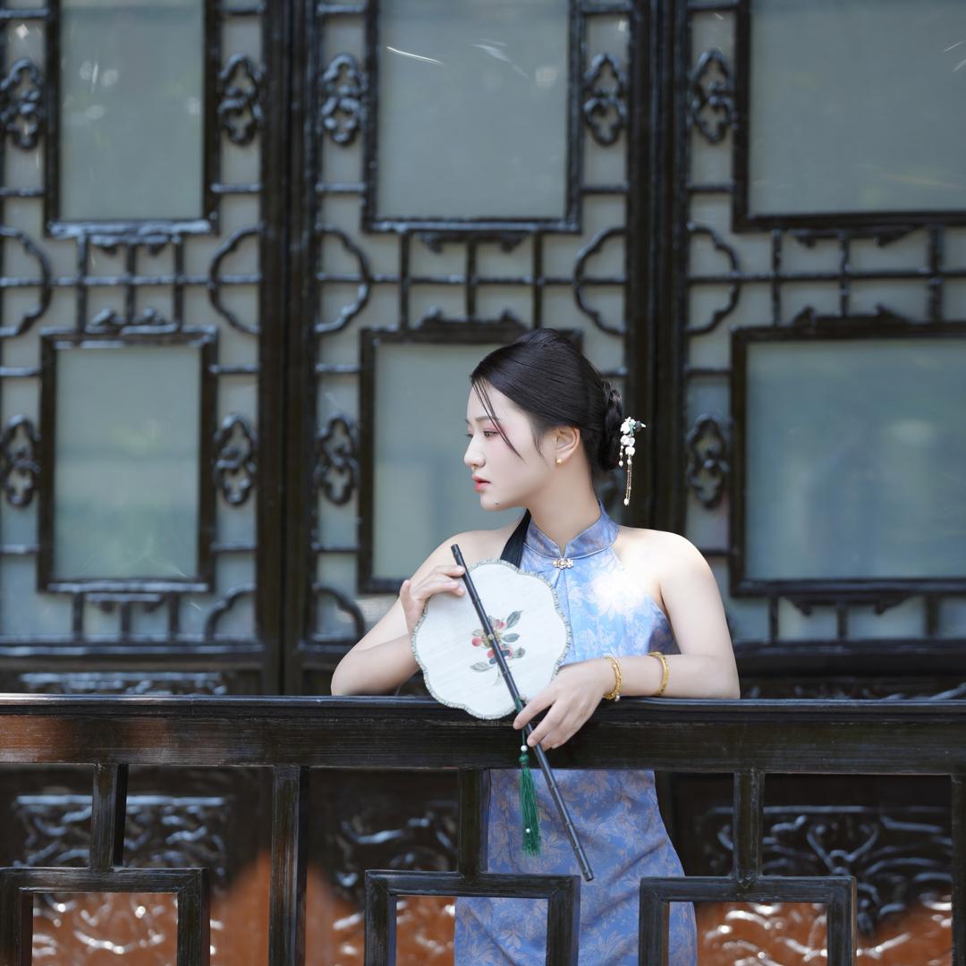 我不是胖只是肉嘟嘟