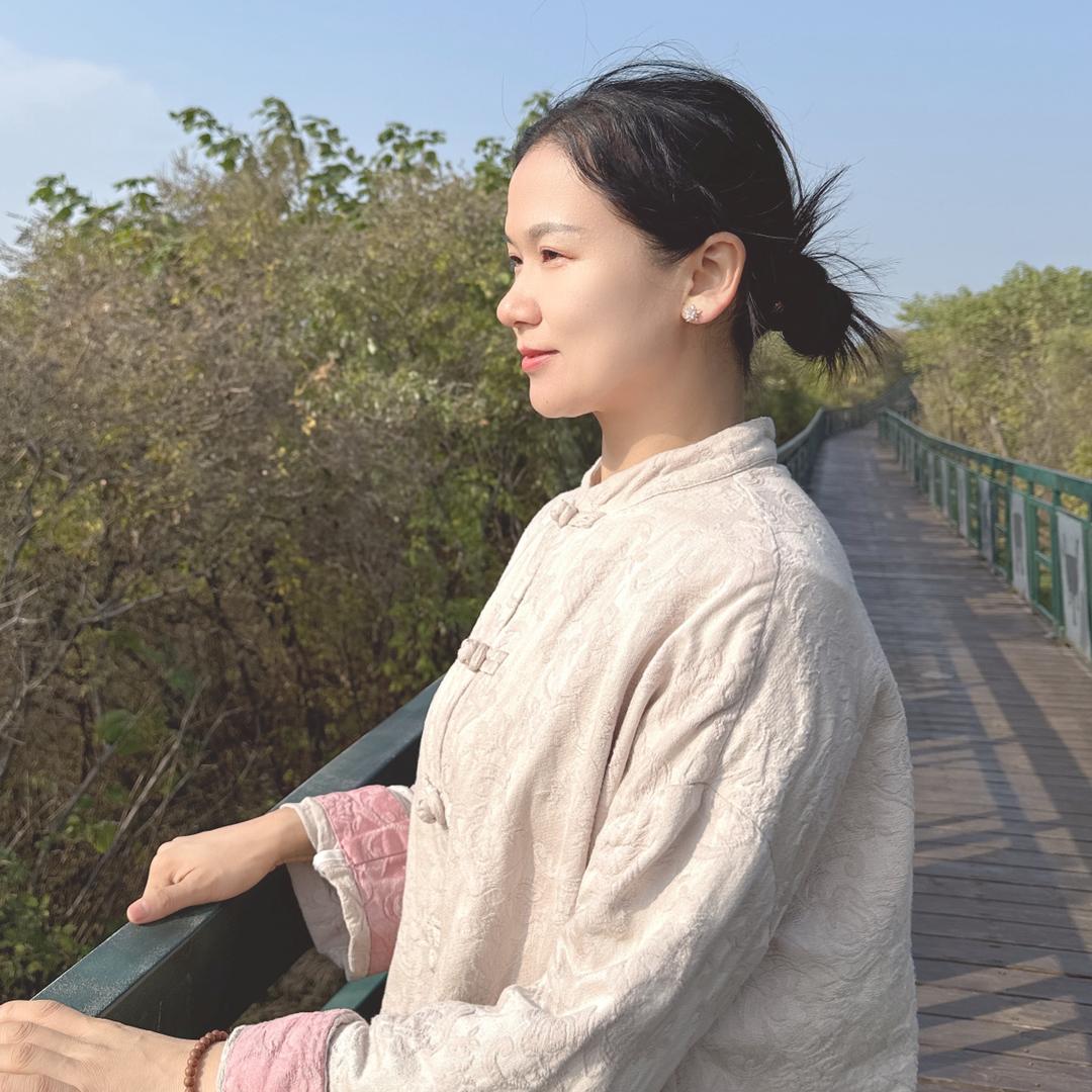 小莉爱运动（古法驻颜 禅拍）