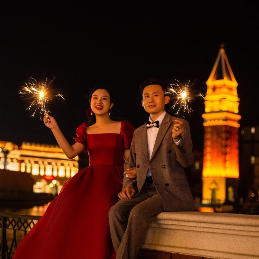 蓝小豚济南蓝豚电子商务有限公司运动配件专卖店