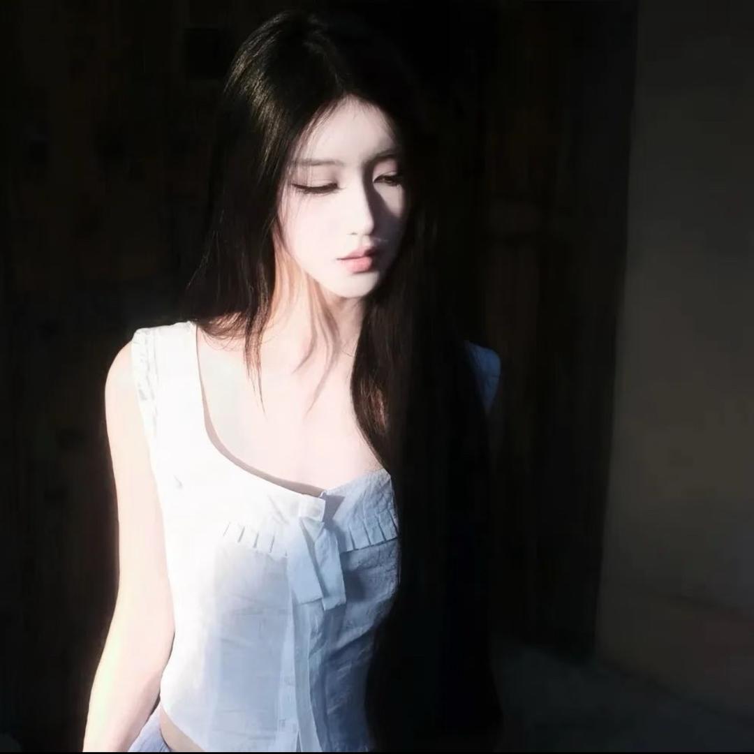 高冷小甜妹雅·