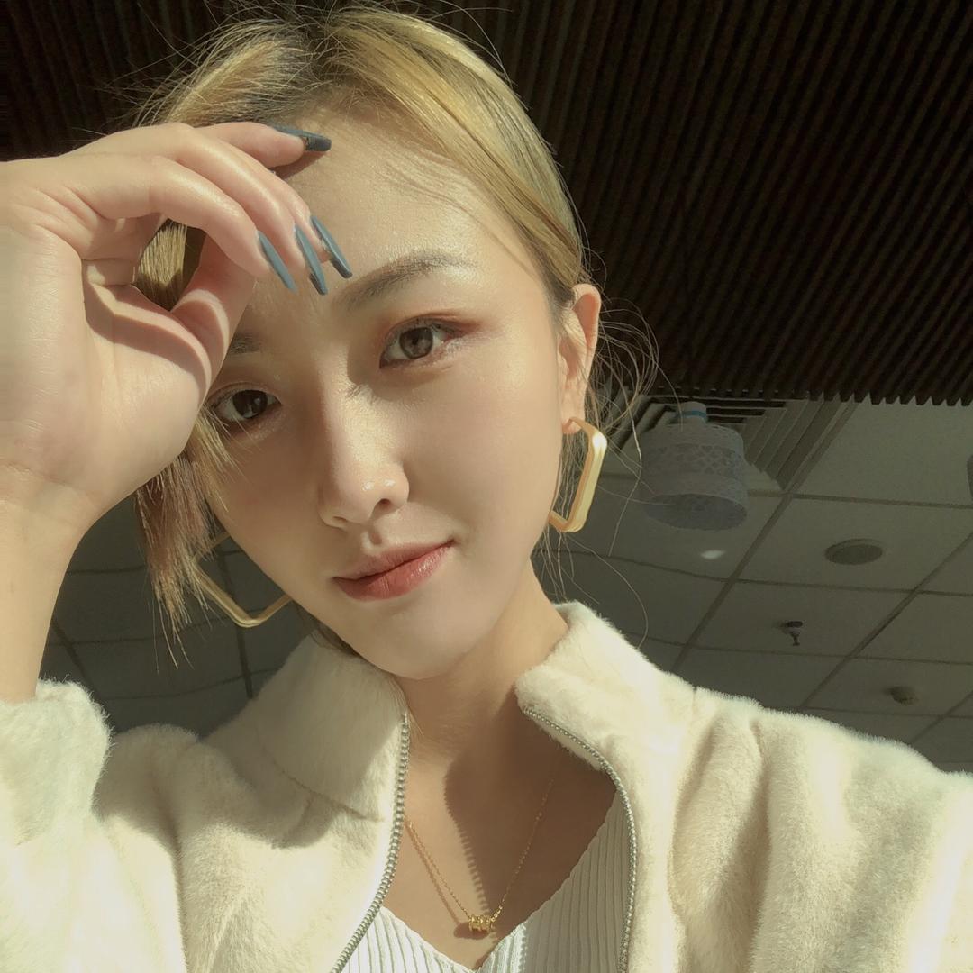 @李田芳