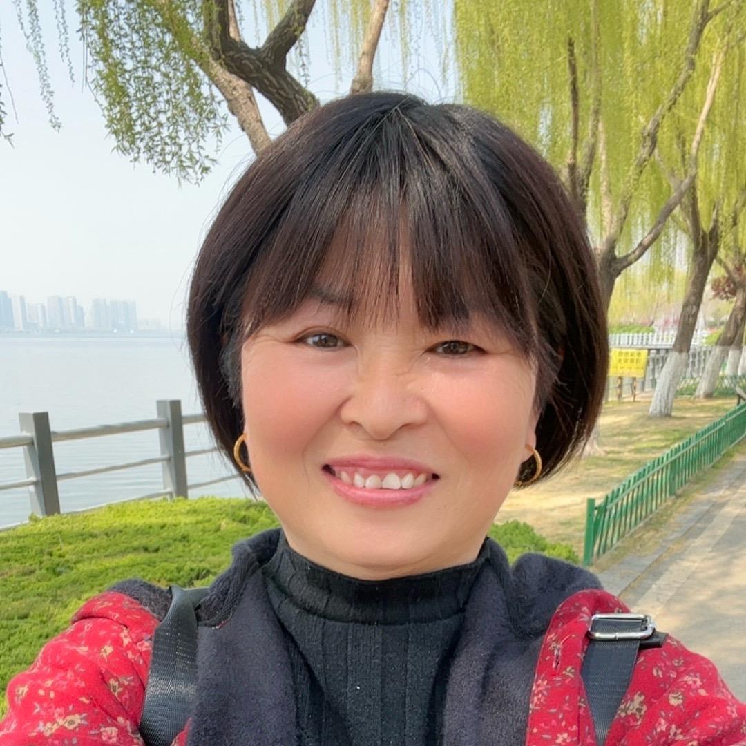 王姐爱养花