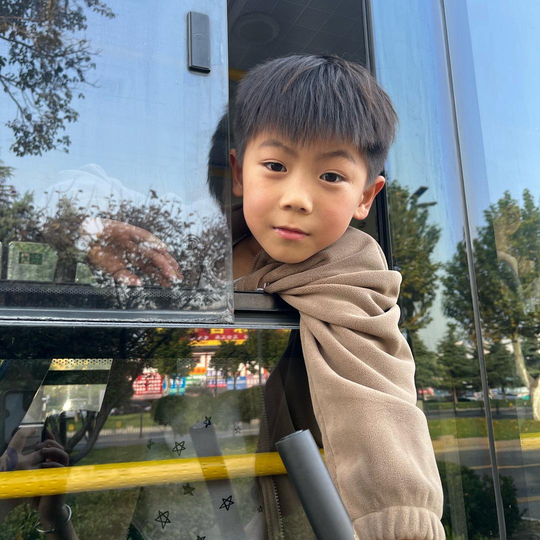 维(❁´◡`❁)旭