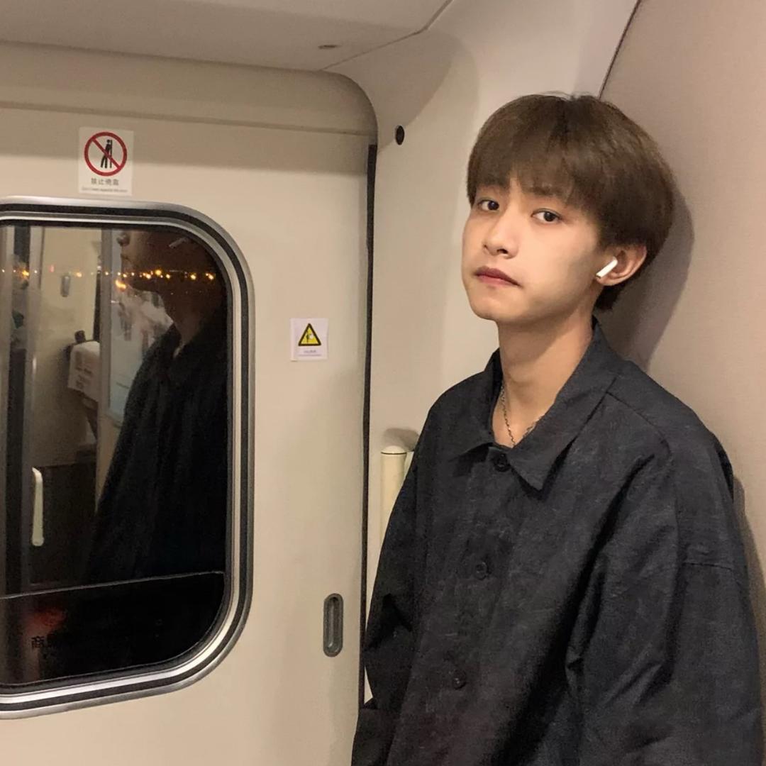 挽枫- ㅤ ㅤㅤ ㅤ ㅤㅤㅤ  ㅤ