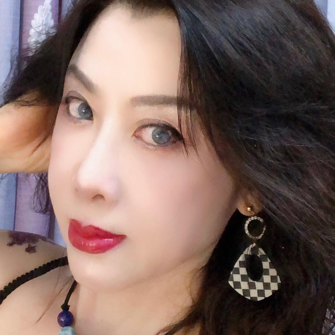 美女💪🌺✊💕💪💋
