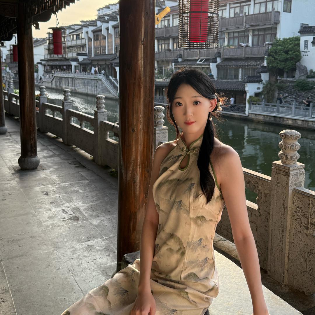 麦艺小施妹