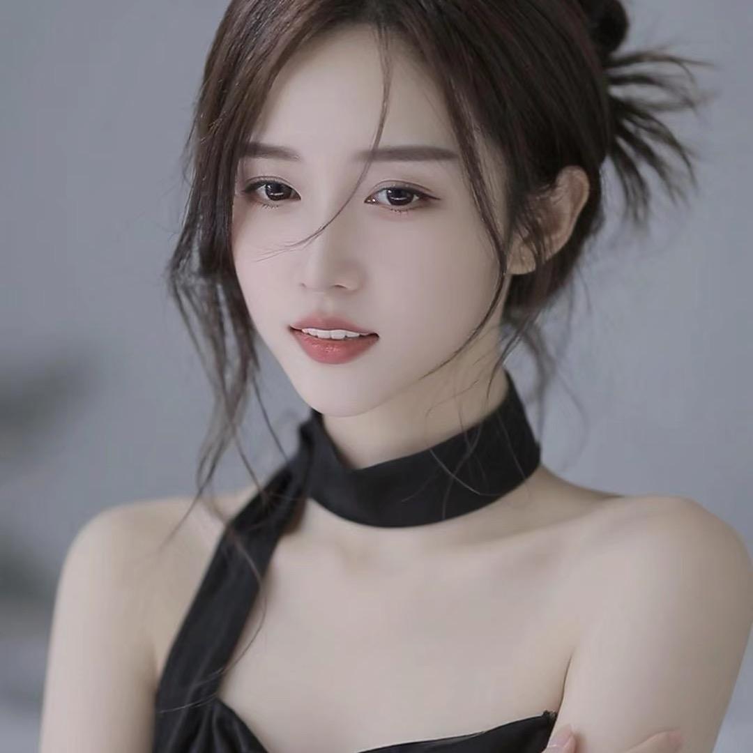 小黎用心唱歌