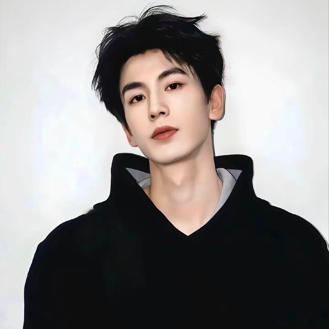 LY.文