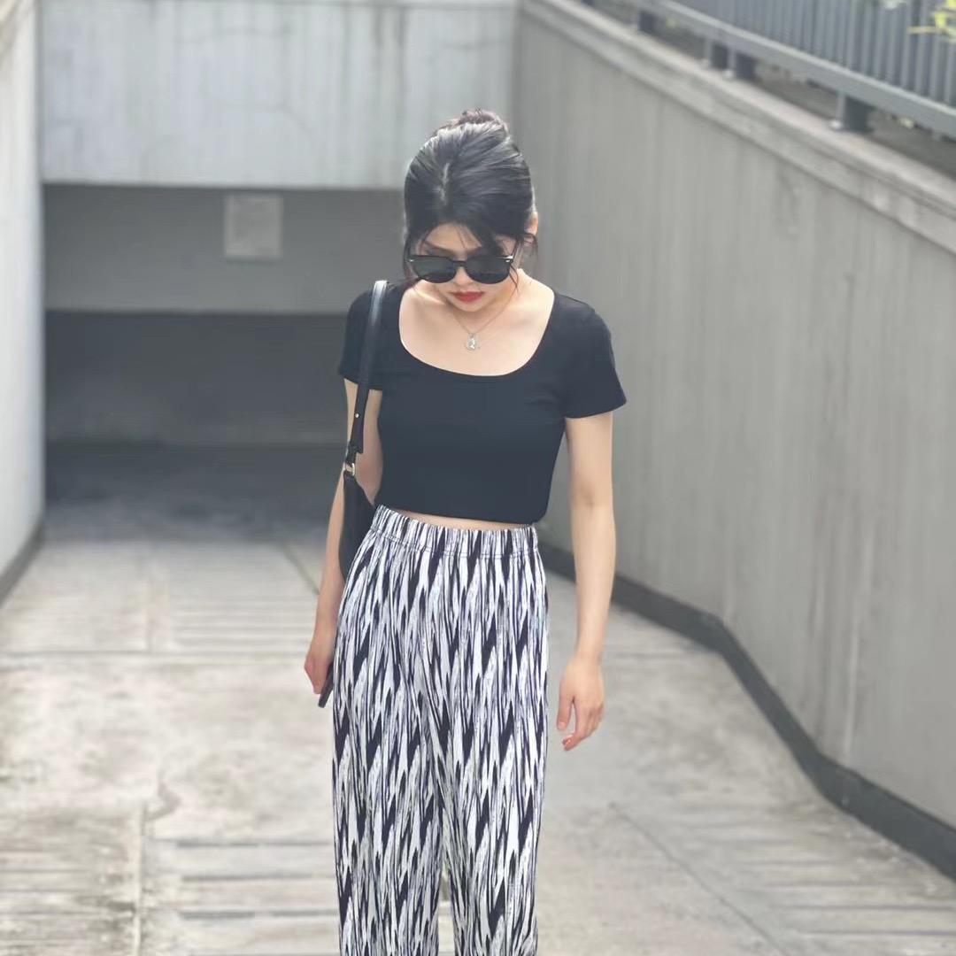 158的大娟吖女装服饰