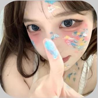 @欣