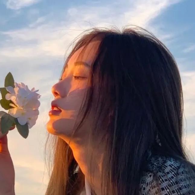 沁付服饰专营店