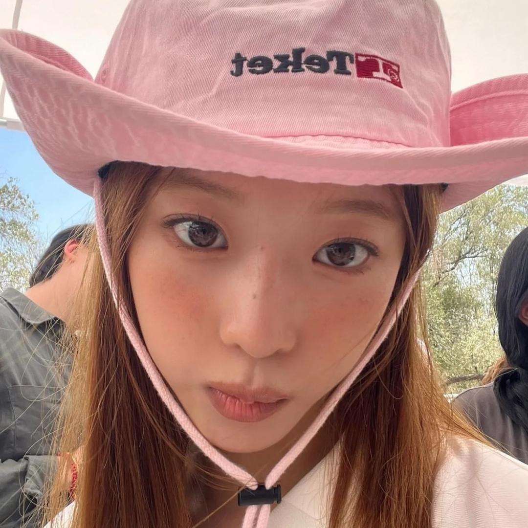 美 女 也 会ᵉᵐᵒ