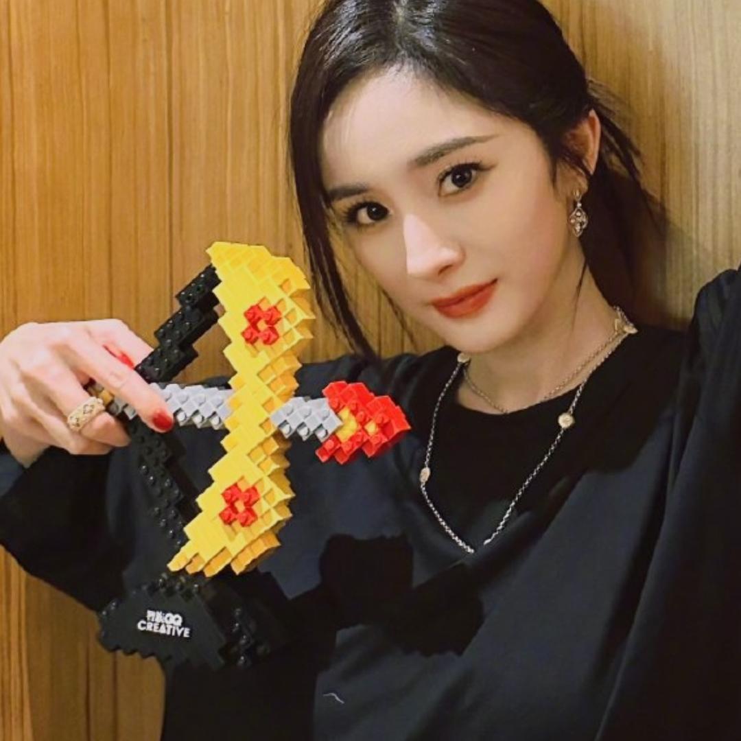 村一妲己（买SU7）