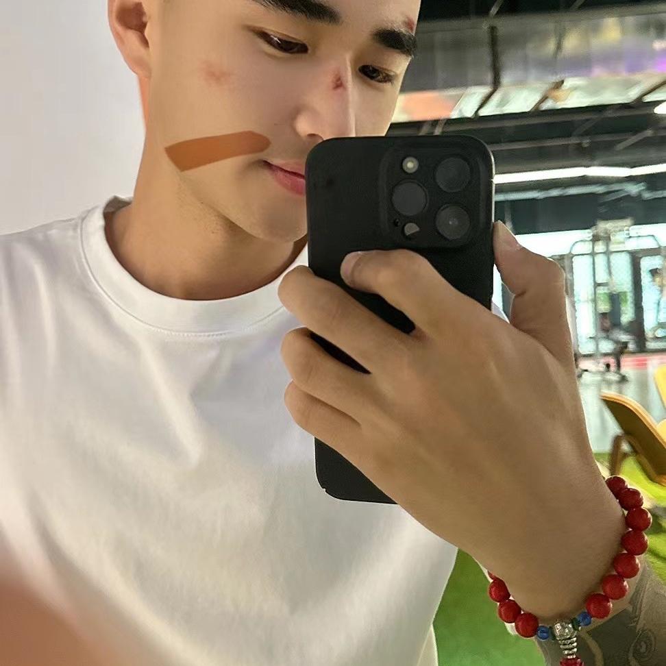 珺鹏美妆