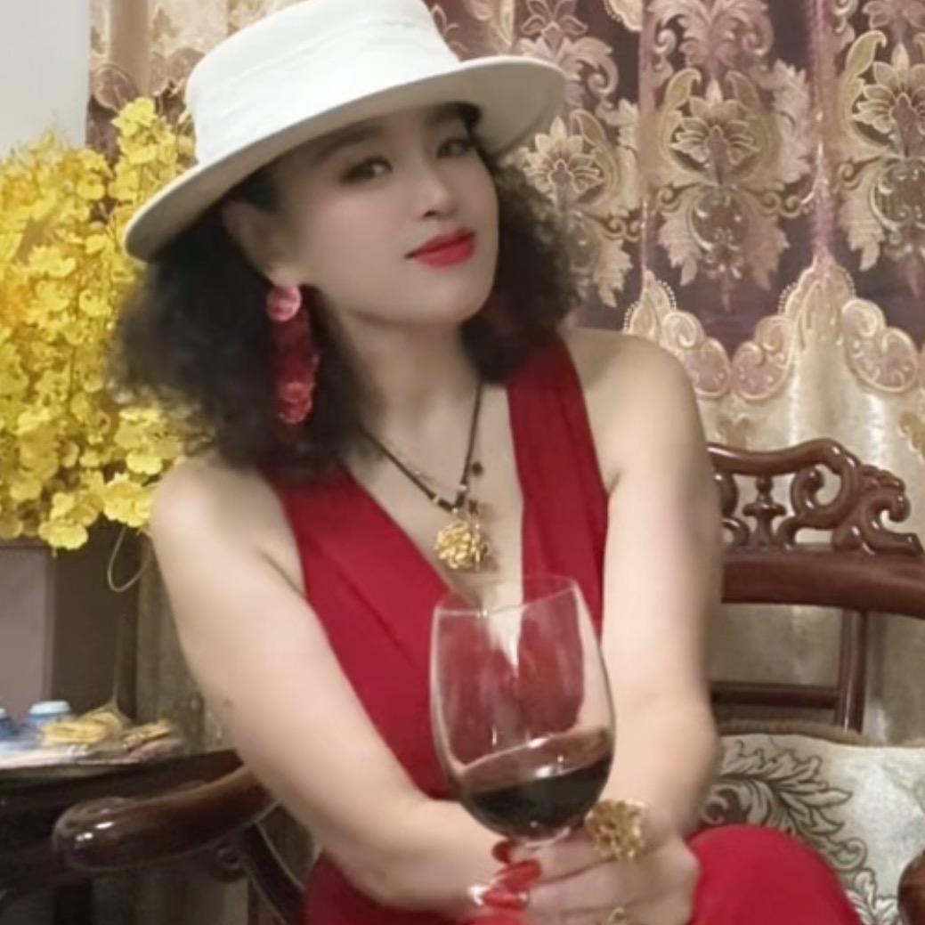 单身富婆