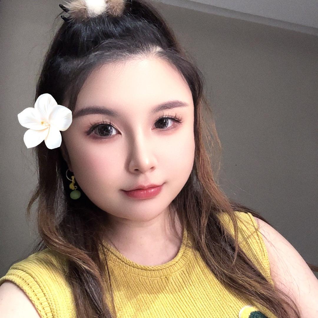 爱玩的璐宝儿
