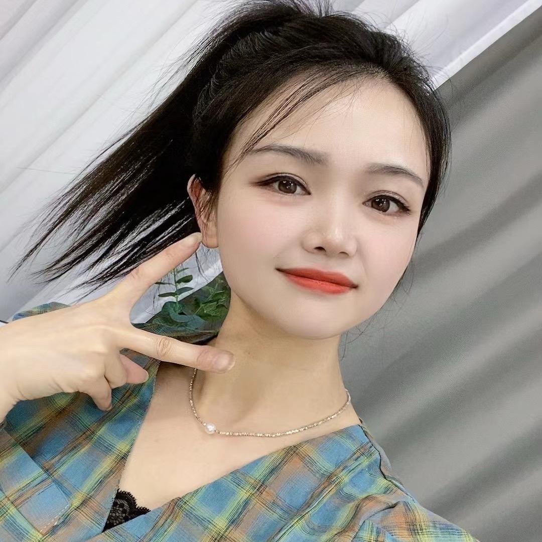 依然吖精品女装