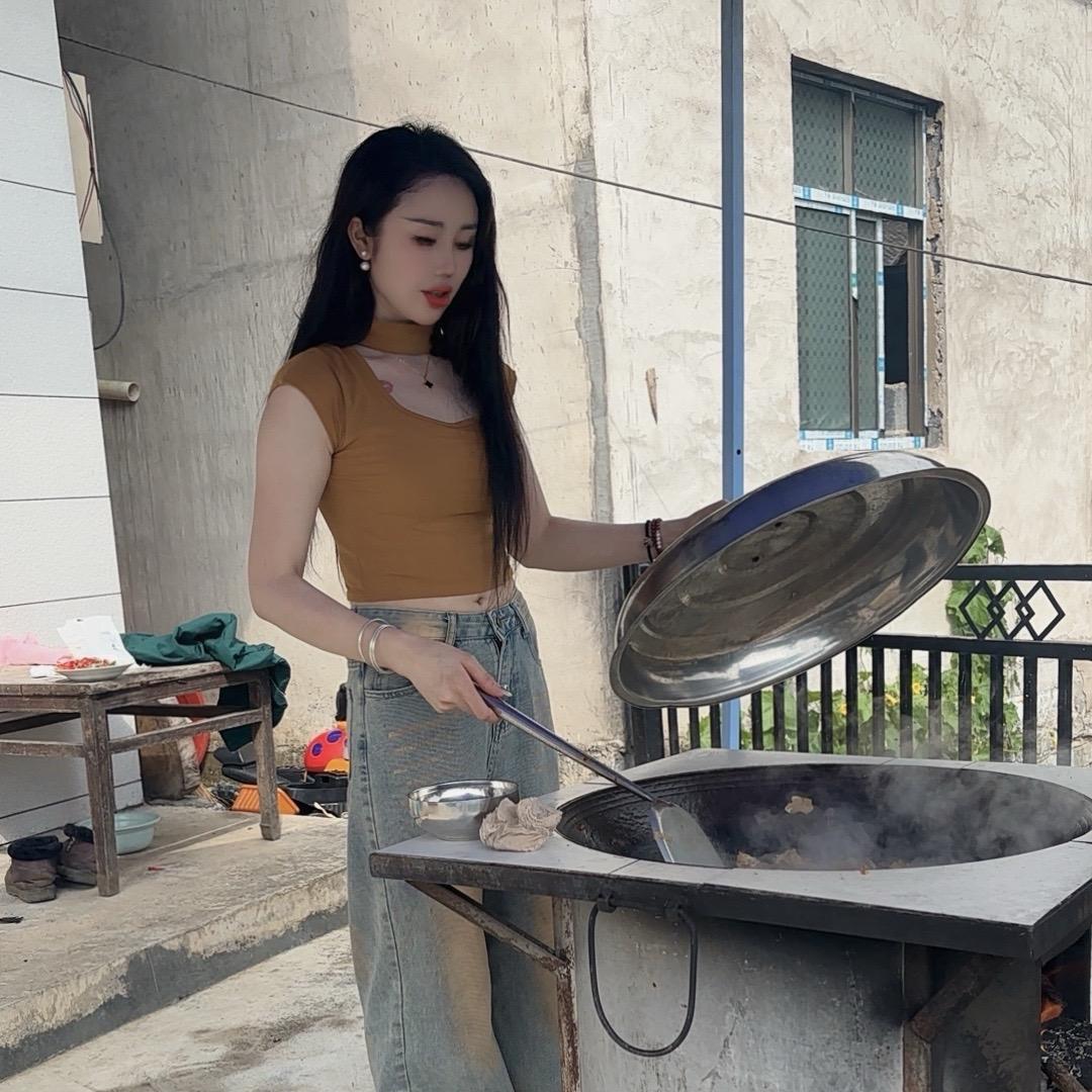 🌹: ⁵²⁰一薪一亿꧔🎀᭄