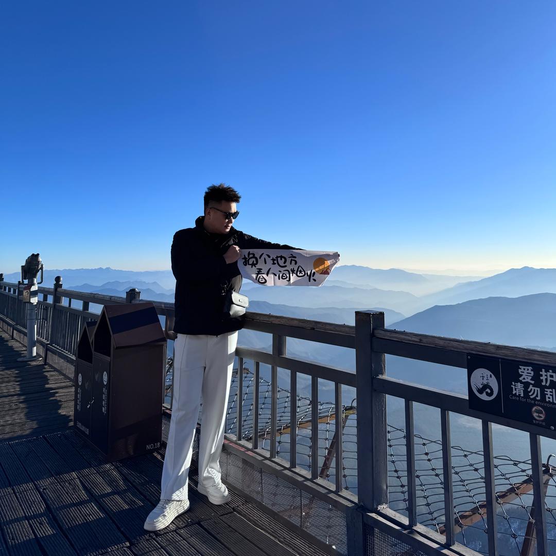 鸿创安全门-全简木门