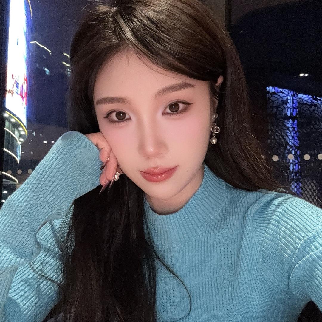 🎵静哥🌸（小号直播在主页）🐳