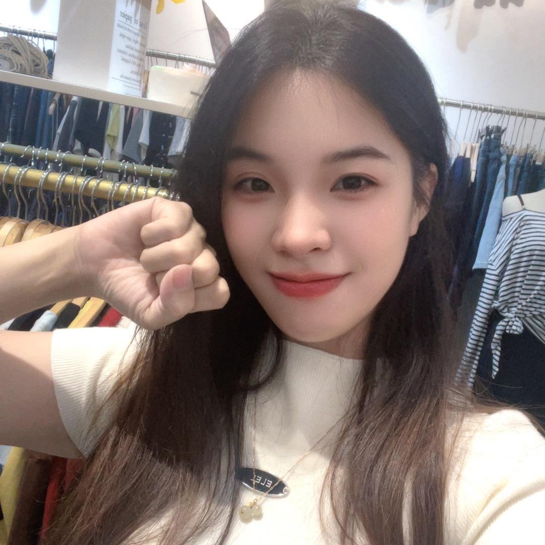 🛍️