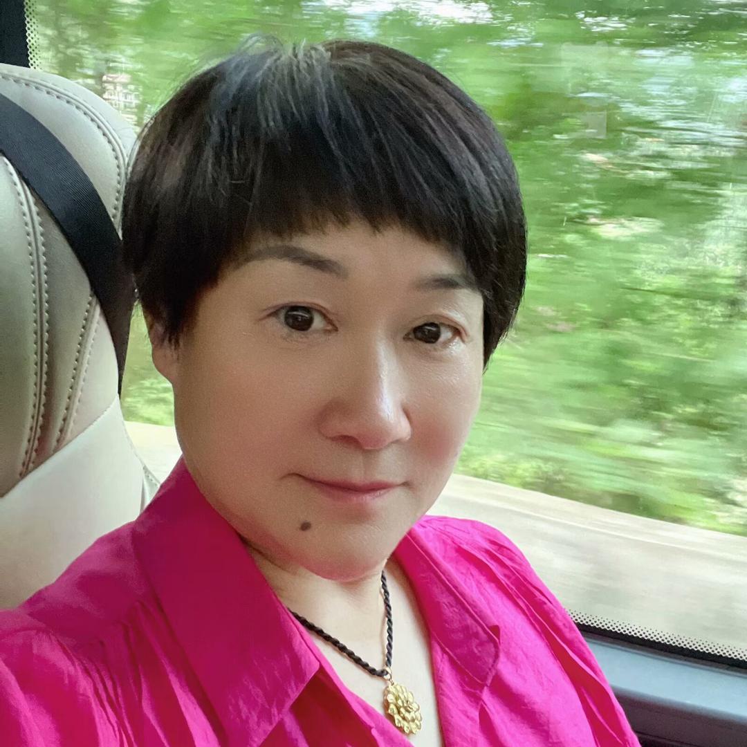 薛红