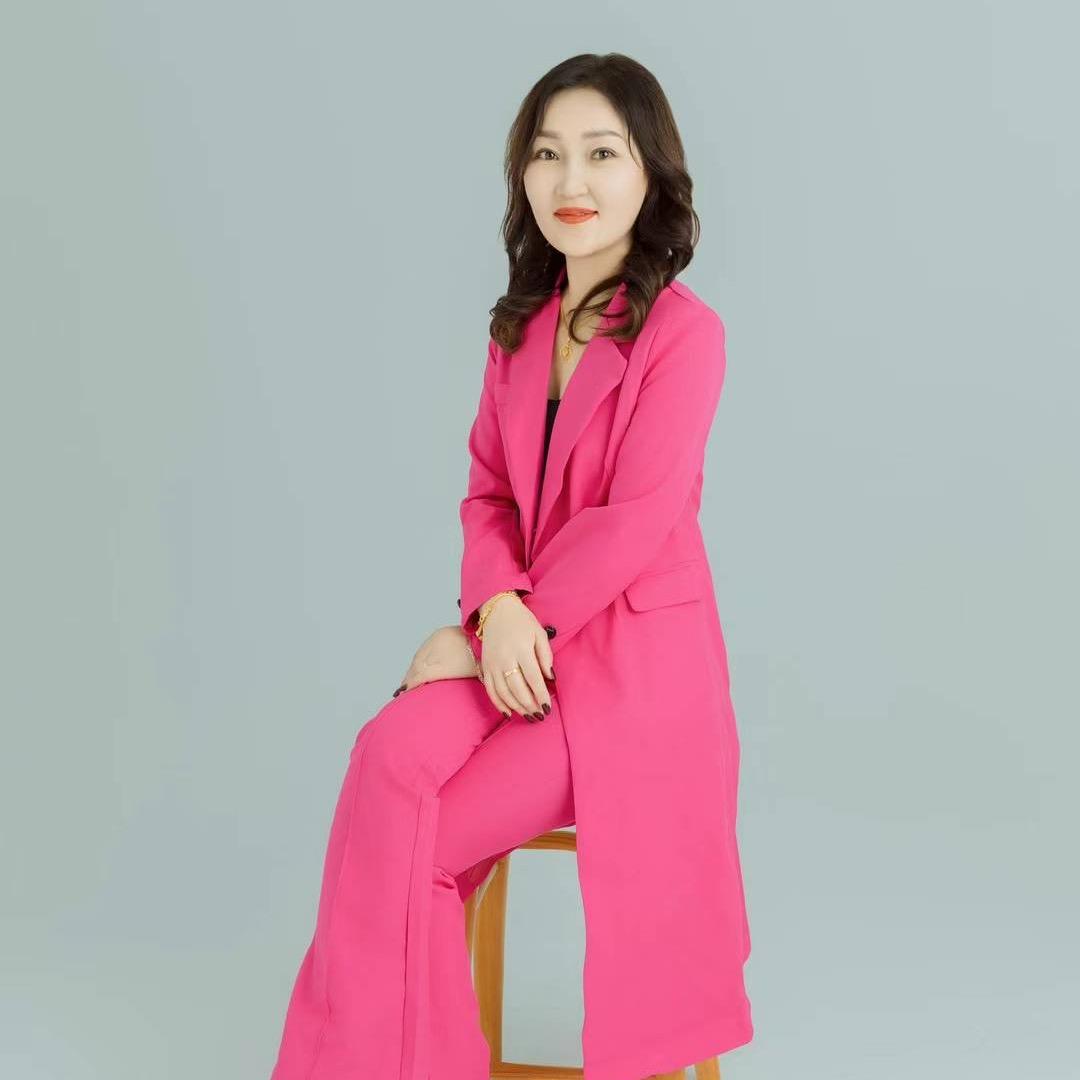 阿丽玛化妆师 双胞胎的金妈