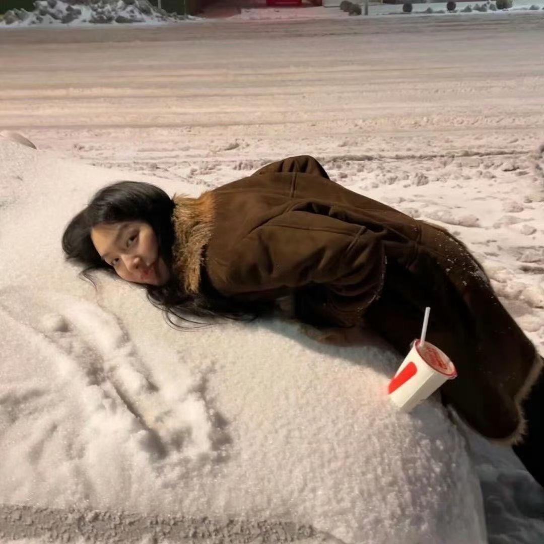 发呆的汉堡