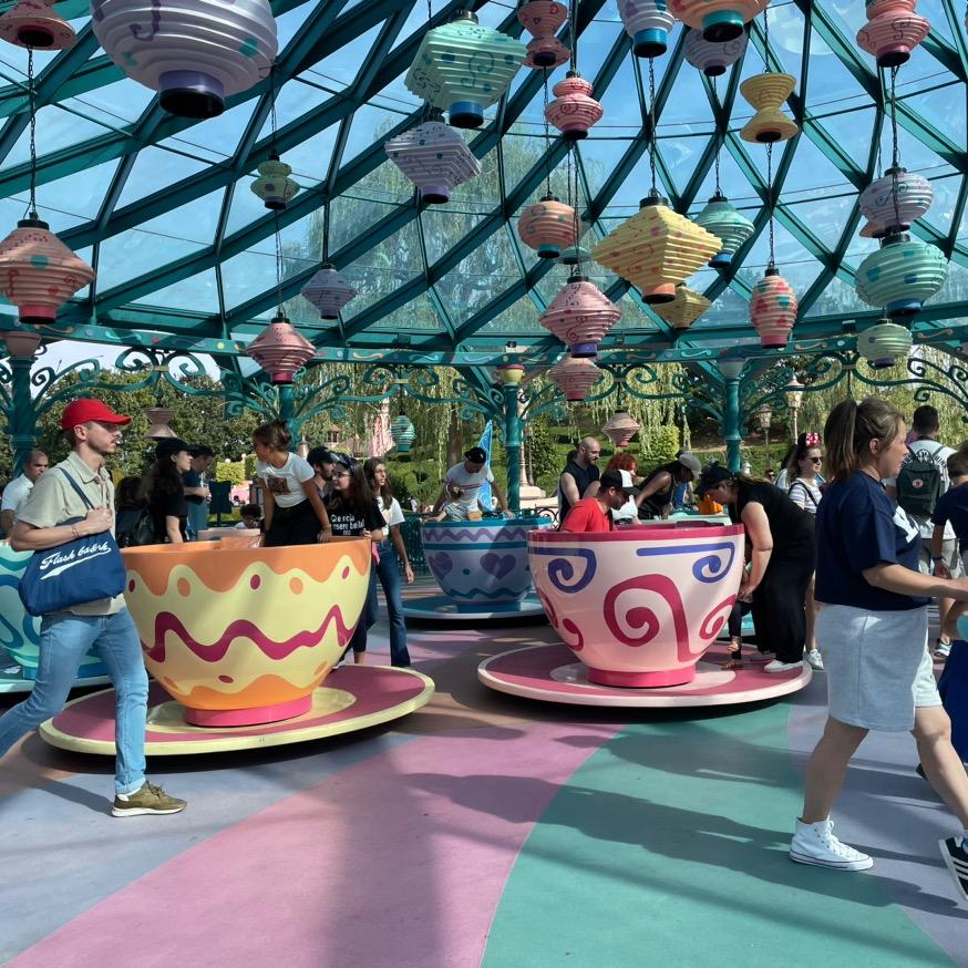 Lᵒᵛᵉ華枝俏 ❀ ͜҉ ⚘