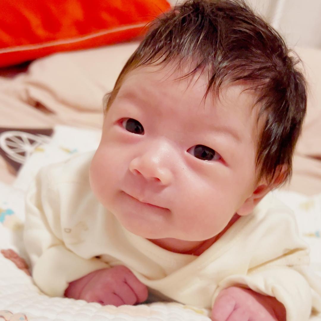 福宝妈在带娃