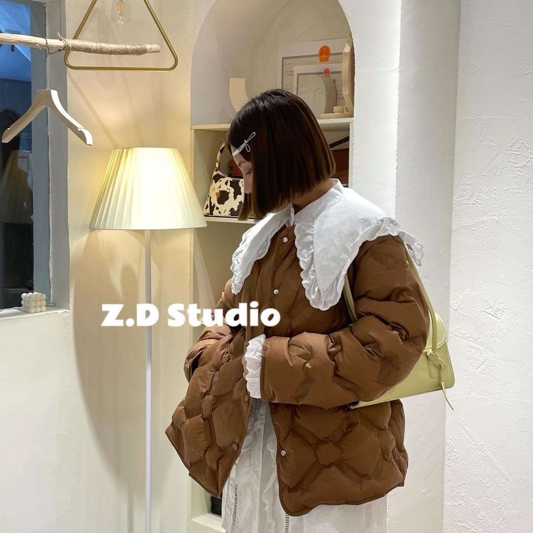 三月半女装店
