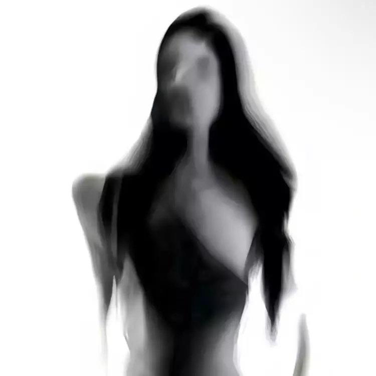 欣.