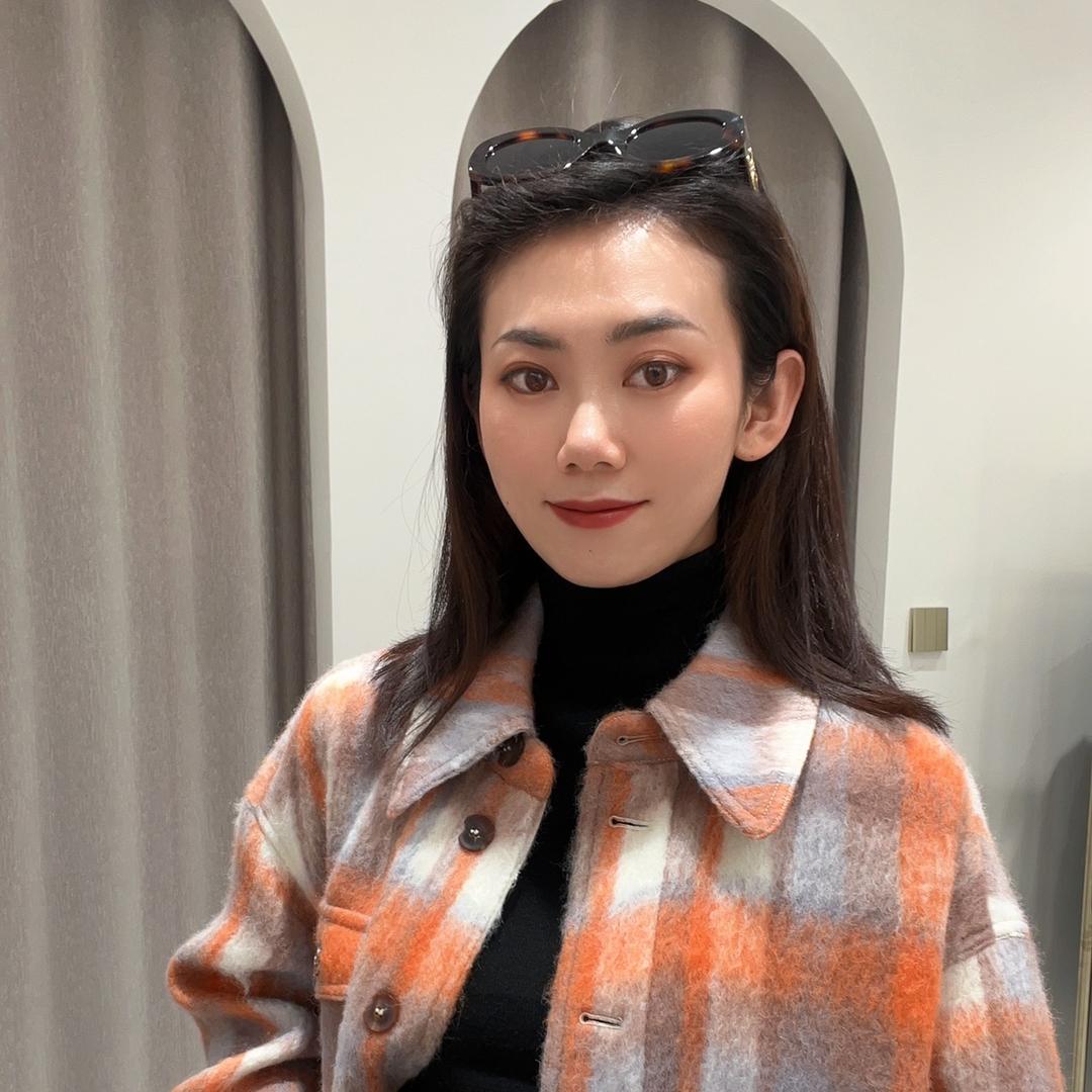 呼和浩特禾缦迪女装