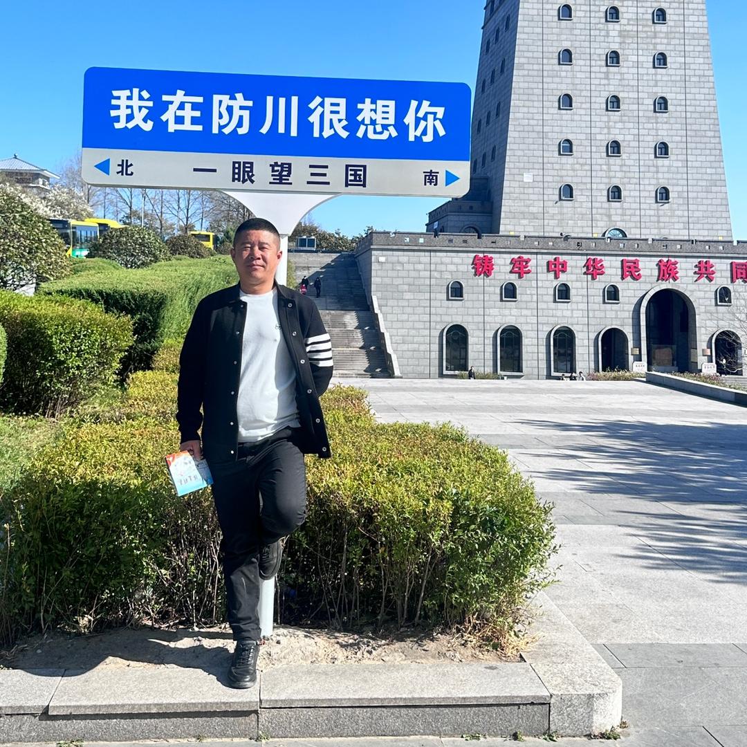 尼古拉斯.凯少
