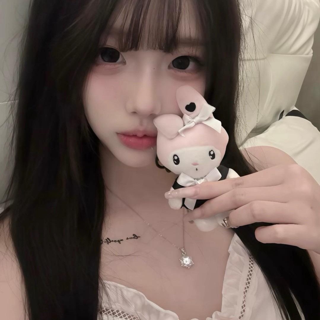 媛.