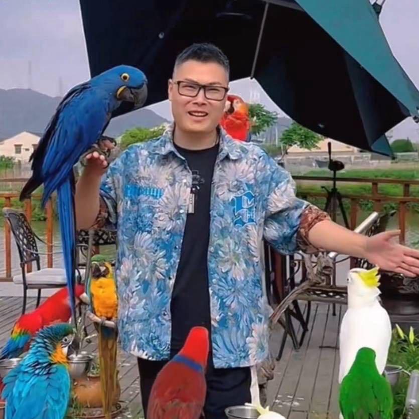 小潮猴鹦鹉用品店