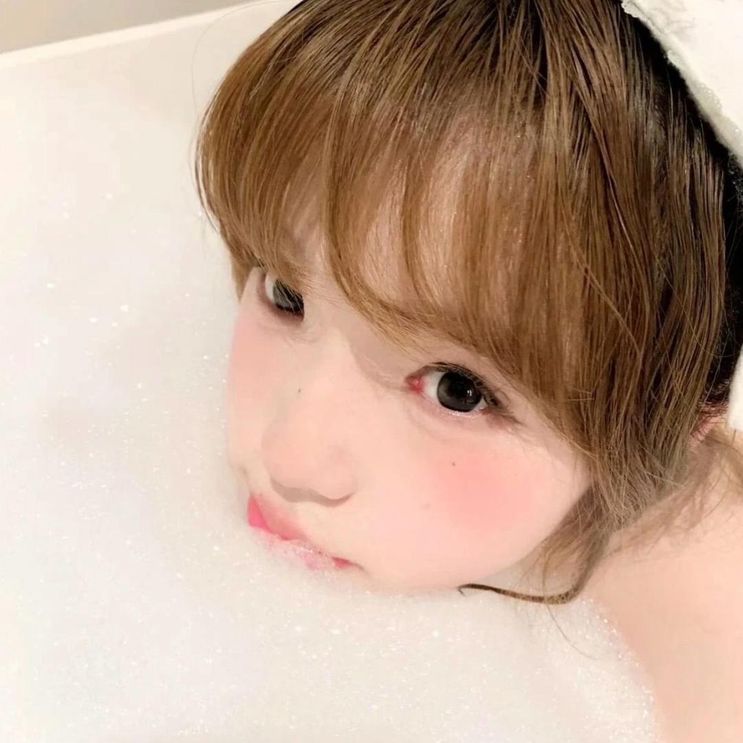 我才不要乖