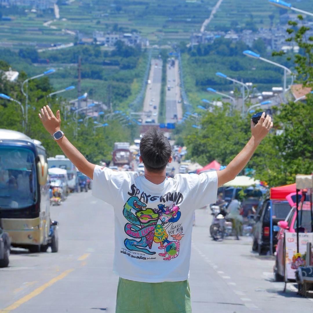 教体育的蒙老师