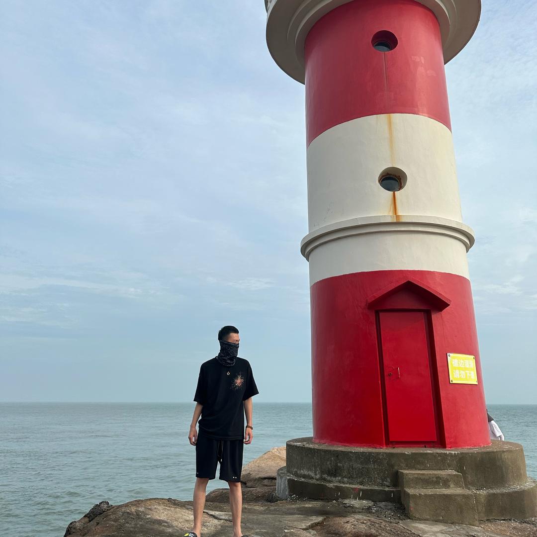 卖核弹的小火柴