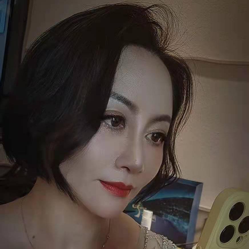 人老心不老的老太太