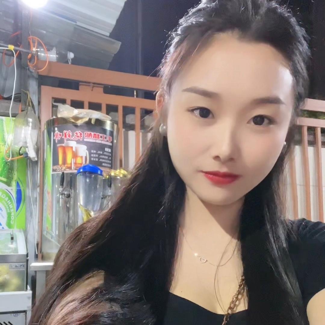 小曼