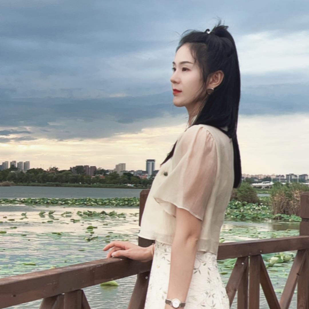 淮阳 米卡  MEKA女装