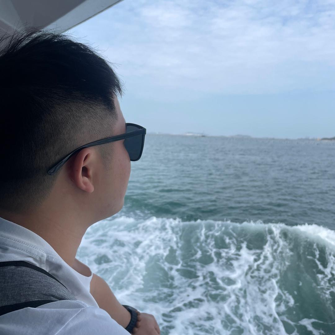 🚶🏼‍♂️小张同学