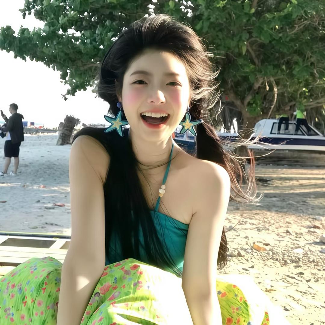 芽芽.