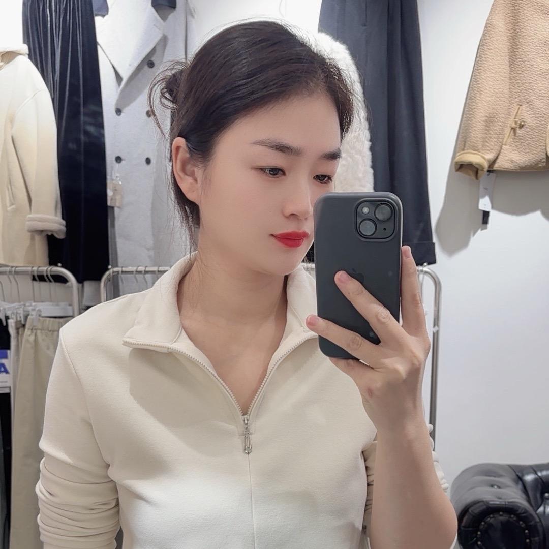 八月简约穿搭